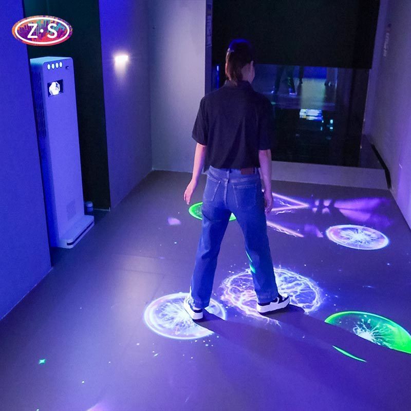 Multiplayer Floor Interactive Display Real-Time Interaction 3LCD For Family Centers