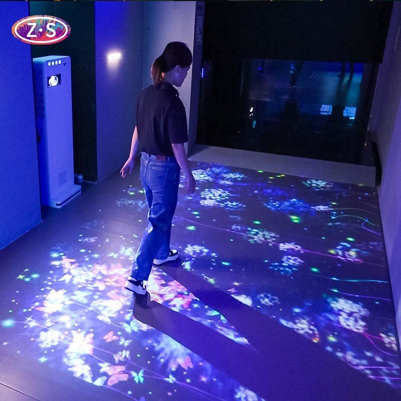 All In One Interactive Floor Projector With Vivid 3LCD Colors And High Contrast