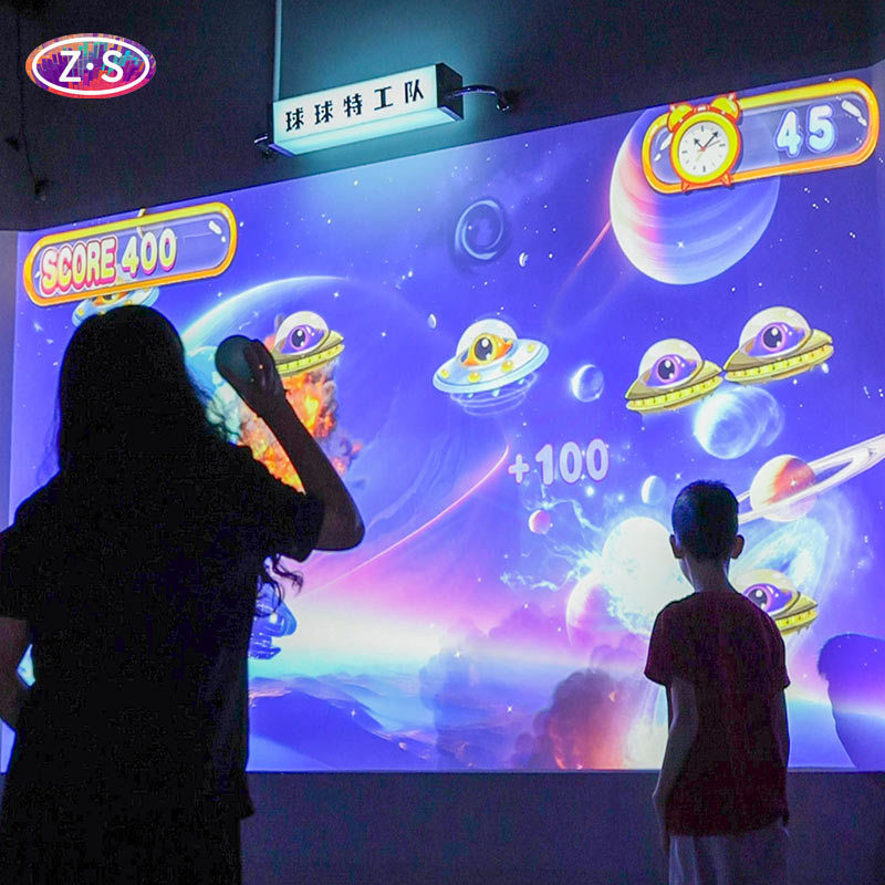 Multi Player Throw Wall projection game HD Graphics Auto Scoring For Carnival Events