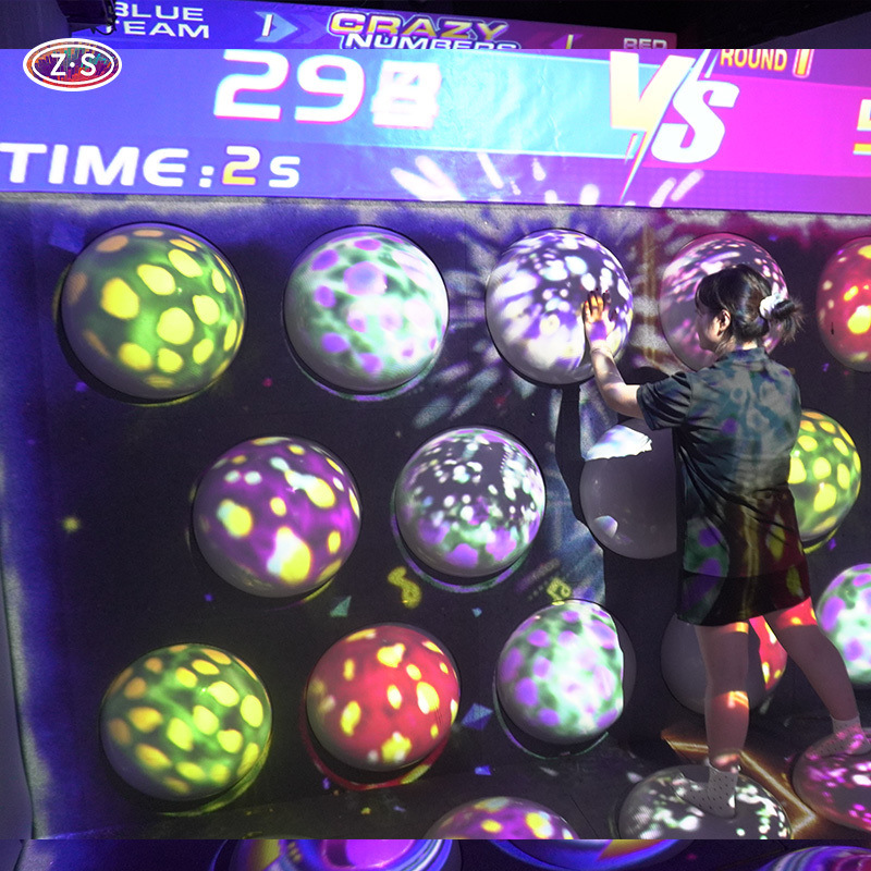 Smart Projection Motion Games Immersive Bouncing Sphere for Indoor Attractions