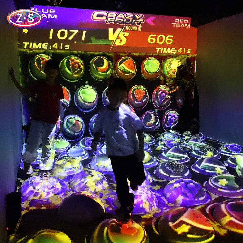 Professional Motion Game System Immersive Bouncing Sphere for Indoor Installations