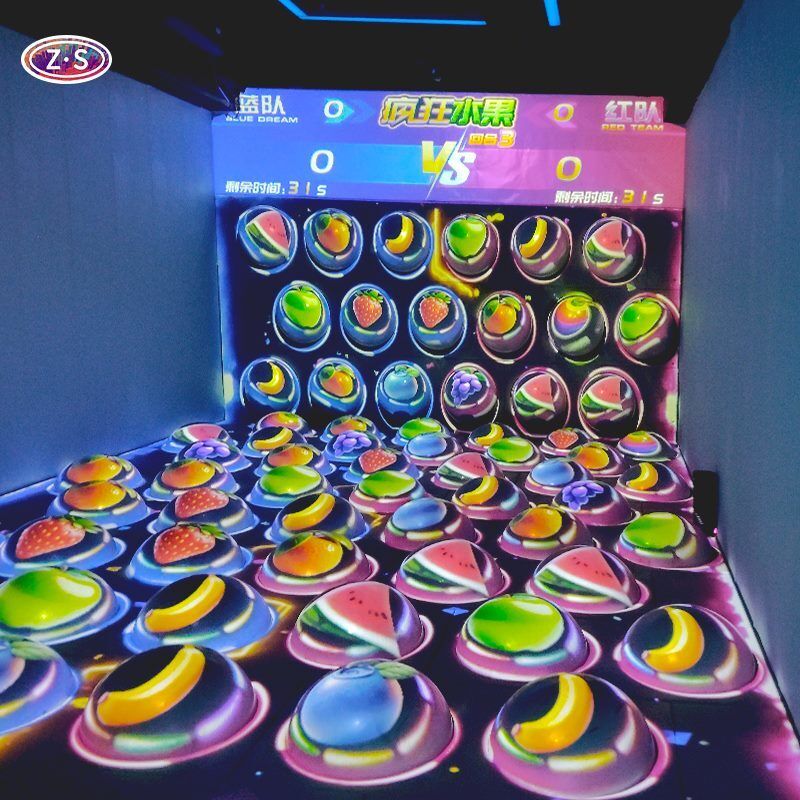 Interaktywna podłogowa gra wieloosobowa Imersyjna kula do skakania na plac komercyjny