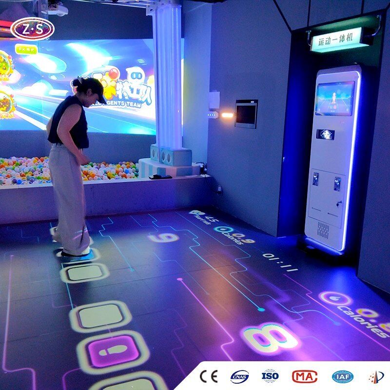 Dynamic Sports Challenge Arcade Machine Mobile Floor Projector For Mall Attraction