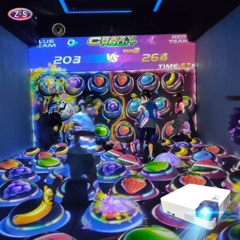 Commercial Kids Attraction Immersive Jumping Sphere Interactive Projection Games