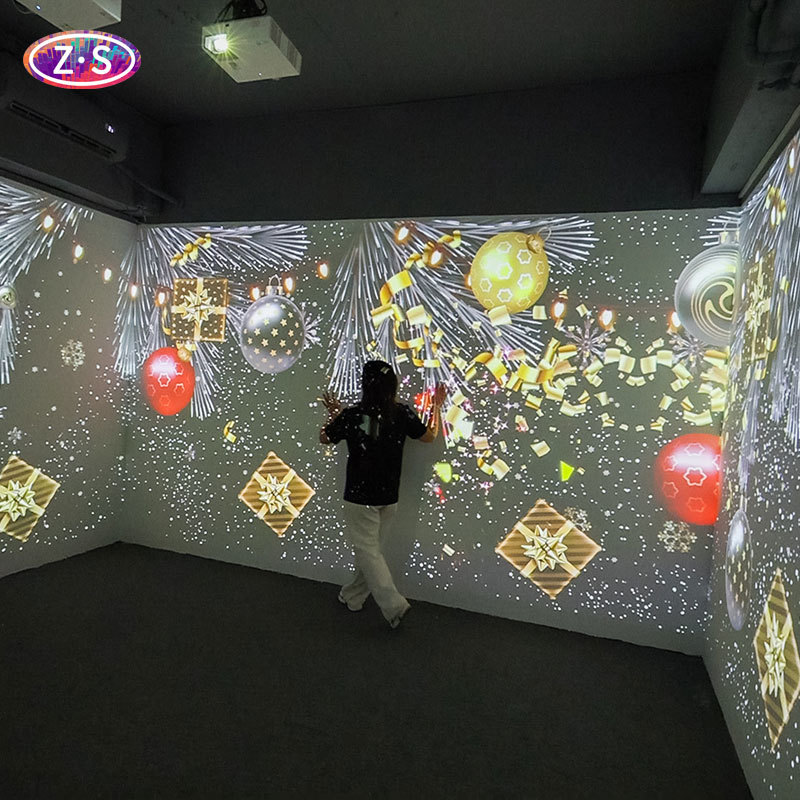 Holographic Immersive Projection with Multi-Channel Blending